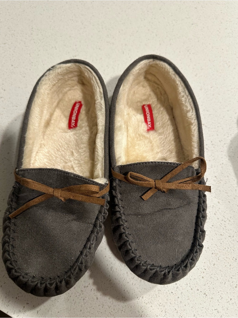 UNIONBAY Gray Suede Moccasin Slippers with Brown Bow